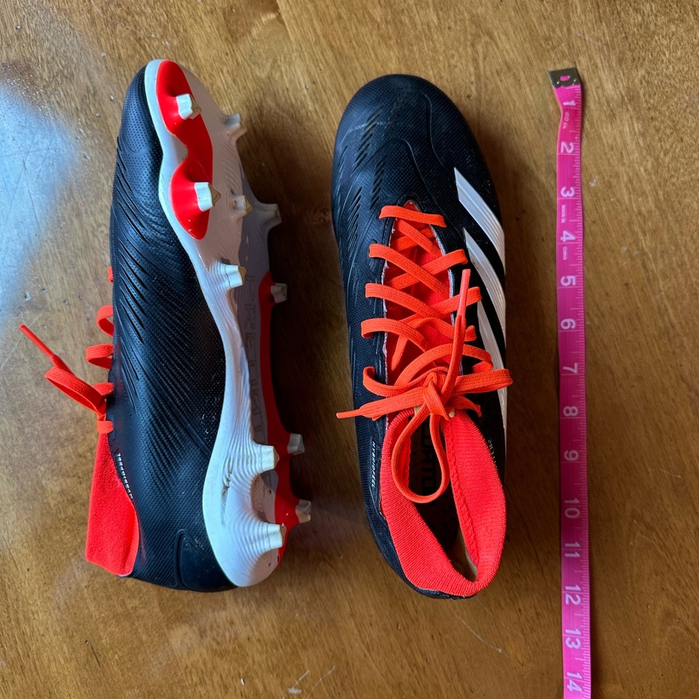 Adidas Predator League Soccer Cleats, size 7.5